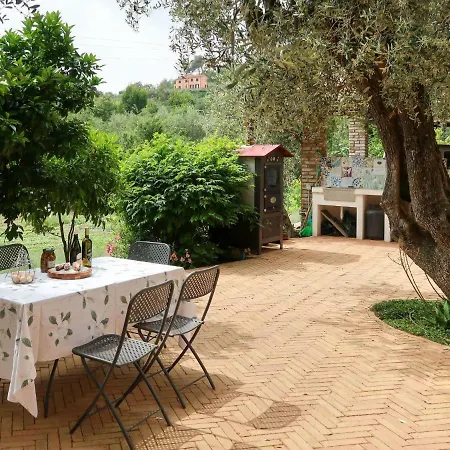 Locazione Turistica Agriturismo Ada Musso Lejlighed
